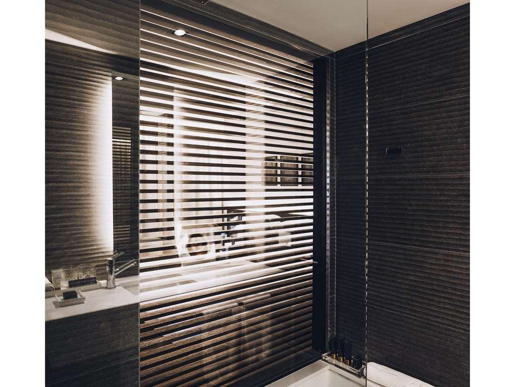 Sls Buenos Aires Puerto Madero Hotel Ruang foto Bathroom